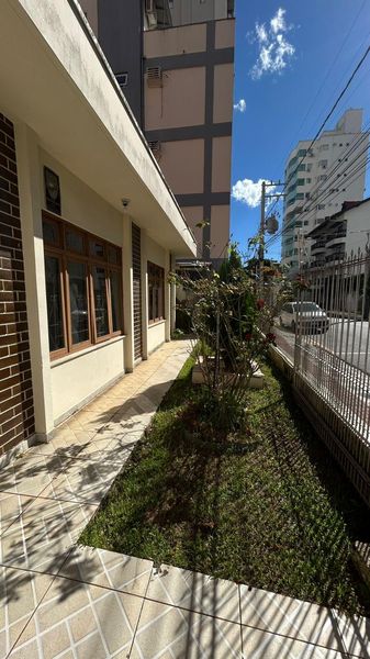 OPORTUNIDADE DE CASA PARA LOCAÇÃO COMERCIAL OU RESIDENCIAL NO CENTRO
