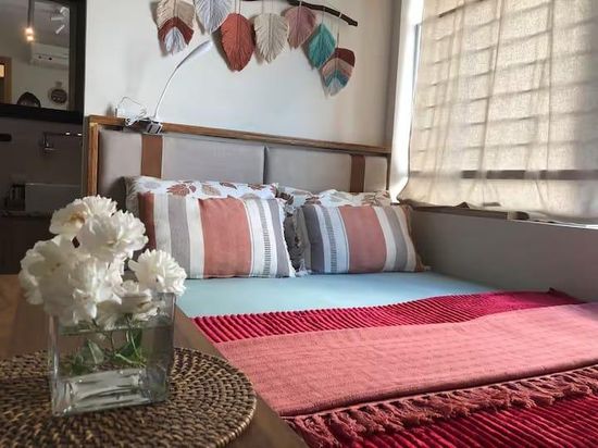 QUARTO EQUIPADO PARA LOCAÇÃO ANUAL NO CENTRO DE BALNEÁRIO CAMBORIÚ
