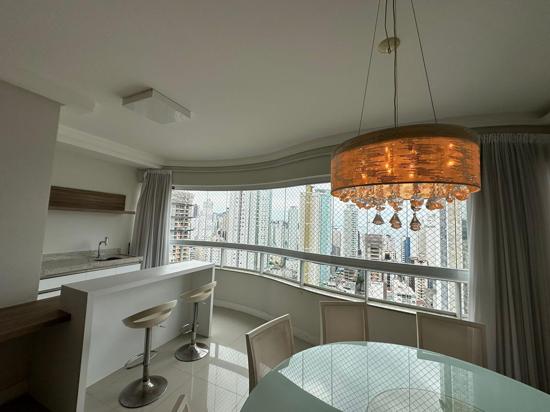 APARTAMENTO 3 DORMITÓRIOS NO CENTRO DE BALNEÁRIO CAMBORIÚ