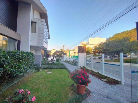 SALAS COMERCIAIS NO BAIRRO ARIRIBA EM BALNEARIO CAMBORIU