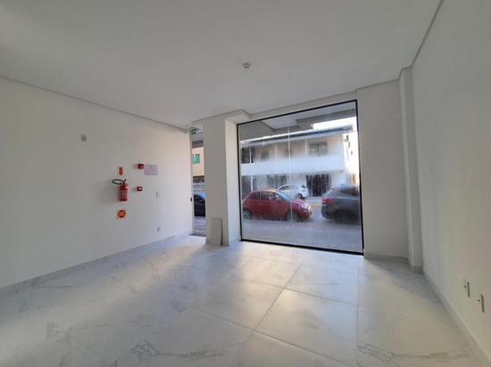 SALA COMERCIAL EM MEIA PRAIA ITAPEMA