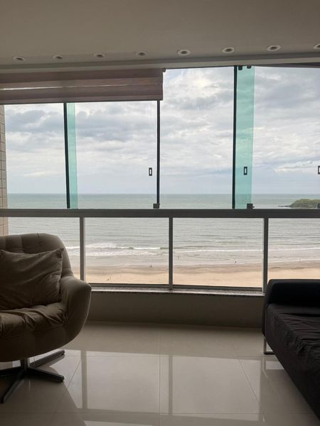 FRENTE MAR APARTAMENTO 3 DORM. SENDO 1 SUÍTE - CENTRO - BALNEÁRIO CAMBORIÚ - SC