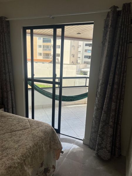 APARTAMENTO 2 DORMITÓRIOS SENDO 1 SUÍTE NO CENTRO DE BALNEÁRIO CAMBORIÚ - SC
