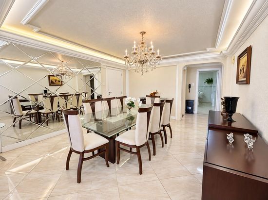 APARTAMENTO 04 DORMITÓRIOS, 03 BANHEIROS NO CENTRO DE BALNEÁRIO CAMBORIÚ
