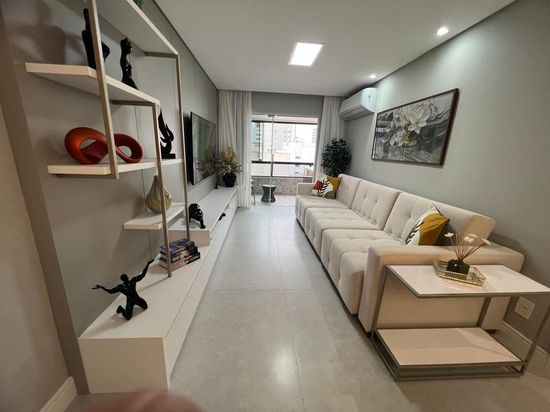 APARTAMENTO 3 DORMITORIOS NO CENTRO DE BALNEARIO CAMBORIU