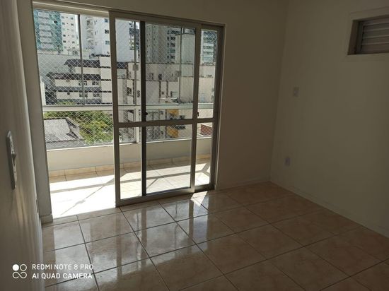 APARTAMENTO 3 DORMITORIOS NO CENTRO DE BALNEARIO CAMBORIU- RESIDENCIAL NAPOLI