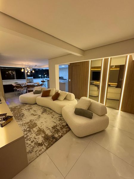 APARTAMENTO 4 SUÍTES FRENTE MAR EM BALNEÁRIO CAMBORIÚ - ED. OÁSIS