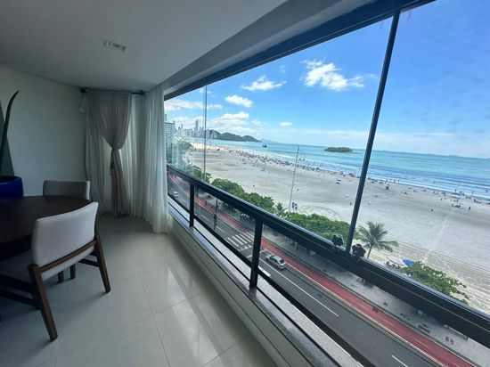 APARTAMENTO 4 SUÍTES FRENTE MAR EM BALNEÁRIO CAMBORIÚ - ED. NINA SCHURMANN