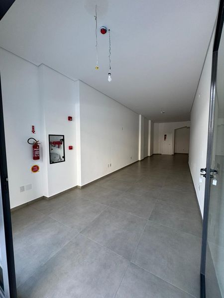 ED. LAGOM - SALA COMERCIAL - CENTRO - BALNEÁRIO CAMBORIÚ -SC