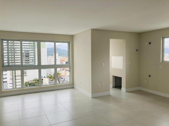 EXCELENTE APARTAMENTO COM 02 SUÍTES E 02 VAGAS DE GARAGEM