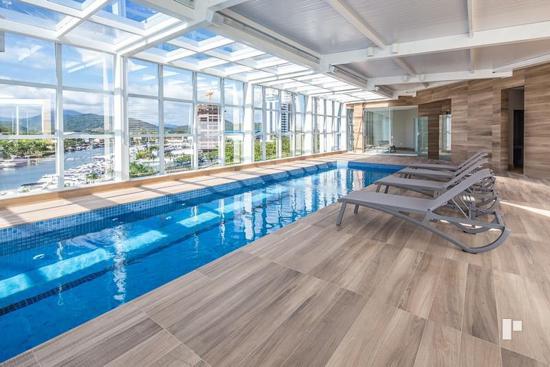 APARTAMENTO FRENTE MAR NO EDIFICIO IBIZA TOWERS EM BALNEARIO CAMBORIU