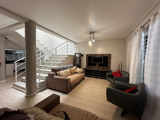 CASA 3 DORMITÓRIOS EM BALNEÁRIO CAMBORIÚ