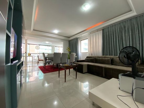 ESPAÇOSO APARTAMENTO COM 3 SUITES NA MEIA PRAIA - ITAPEMA - SC