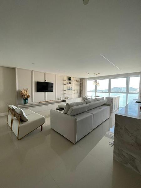 APARTAMENTO MOBILIADO EQUIPADO E DECORADO NO BAIRRO PIONEIROS