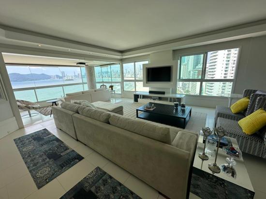 APARTAMENTO ALTO PADRAO NA AV ATLANTICA EM BALNEARIO CAMBORIU
