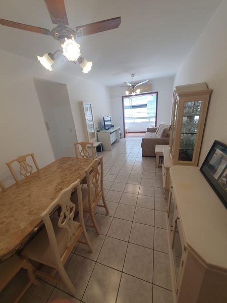 APARTAMENTO 2 DORMITÓRIOS NO CENTRO DE BALNEÁRIO CAMBORIÚ