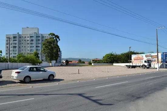 TERRENO À VENDA - CENTRO - TIJUCAS/SC