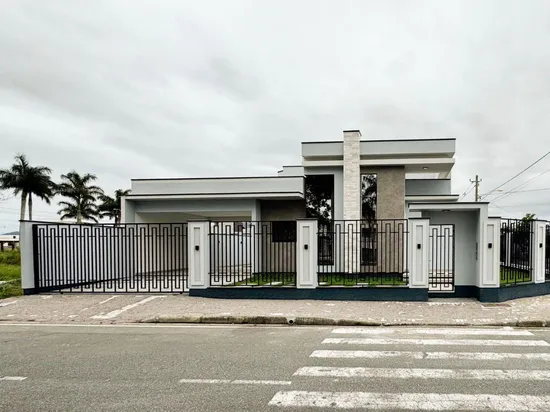 CASA COM 3 DORMITÓRIOS À VENDA - BOSQUE DA MATA - TIJUCAS/SC