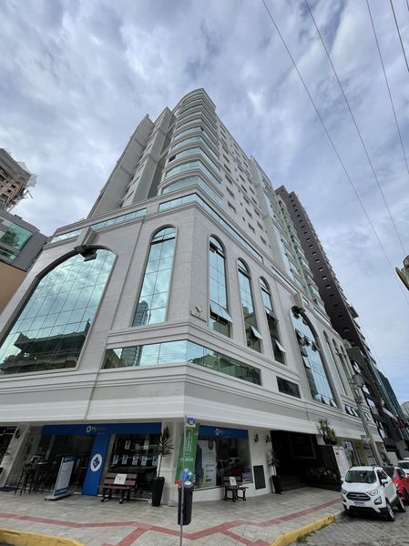 ARNOU TEIXEIRA DE MELLO RESIDENCE