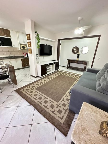 APARTAMENTO BEM LOCALIZADO