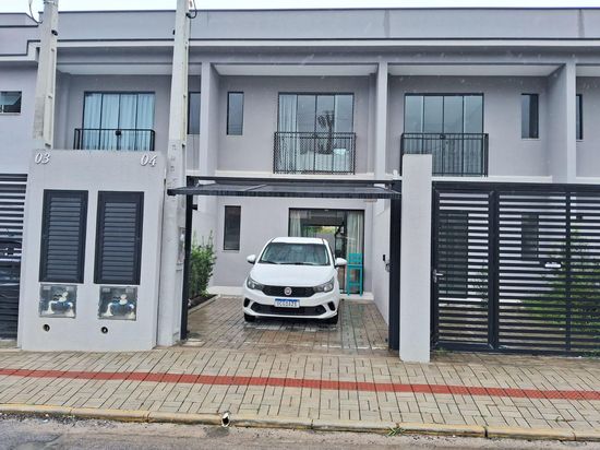 SOBRADO MOBILIADO EM ITAPEMA