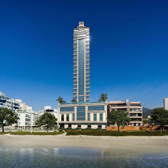 LUMIERE RESIDENCE UNIDADE 4 SUITES DECORADA