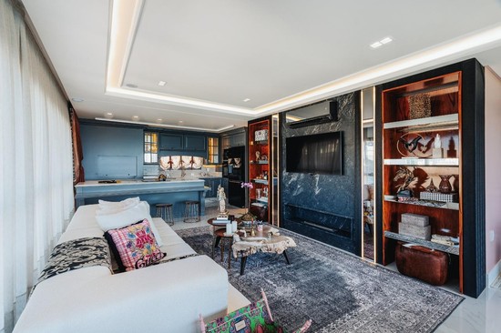 APARTAMENTO QUADRA MAR FINAMENTE MOBILIADO