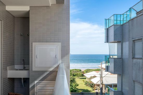 APARTAMENTO VISTA MAR I MOBILIADO E DECORADO
