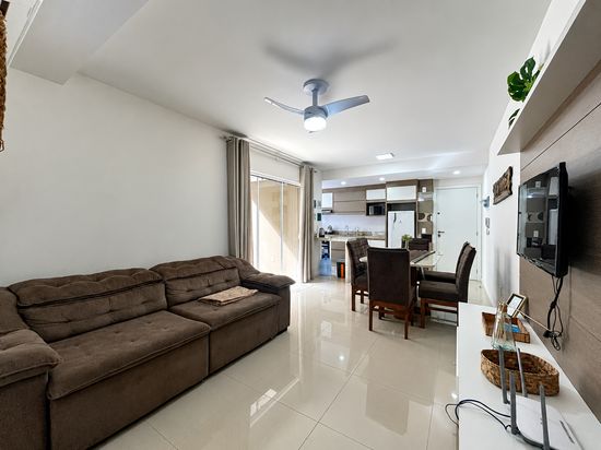 APARTAMENTO 2 DORMITÓRIOS MOBILIADO I BOMBAS