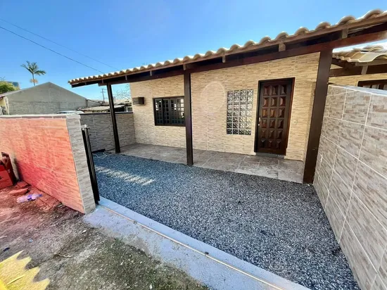 CASA ALUGUEL ANUAL 2 DORMITÓRIOS