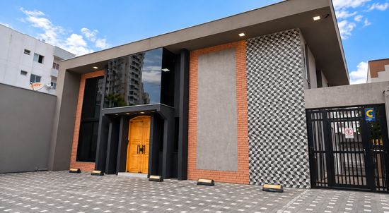 PREDIO COMERCIAL NO CENTRO, COM 13 SALAS, 280M²