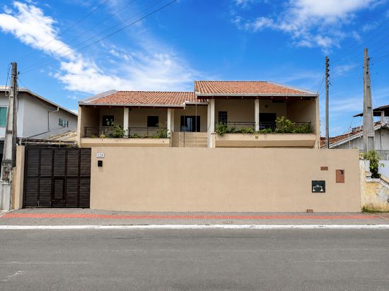 CASA NO BAIRRO SAO JUDAS, 3 QUARTOS, 268M²