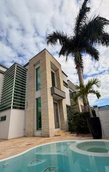 CASA NO BAIRRO DOM BOSCO