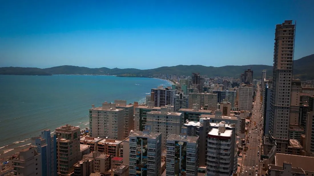 Itapema supera Balneário Camboriú em valorização imobiliária em 2023 - Imagem Principal