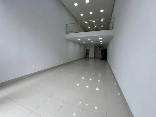 SALA COMERCIAL COM MEZANINO