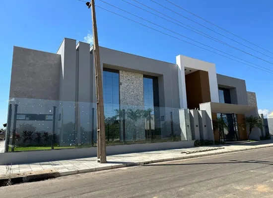BELÍSSIMA CASA NO JARDIM RIVA!