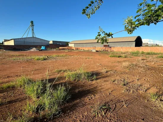 TERRENO COMERCIAL À VENDA!