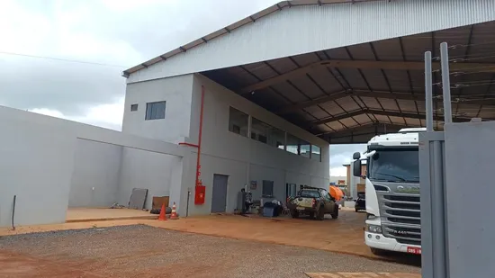 BARRACÃO COM APARTAMENTO NO DISTRITO INDUSTRIAL!