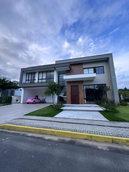 CASA NO CHÁCARA FLORA, ALTO PADRÃO!