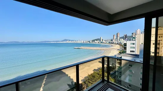 APARTAMENTO FRENTE MAR | GEORGE VI EM ITAPEMA