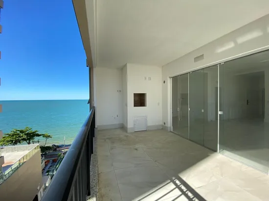 LATERAL FRENTE MAR, AO LADO DO PÍER