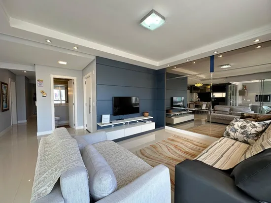 APARTAMENTO MOBILIADO NA SEGUNDA QUADRA DO MAR